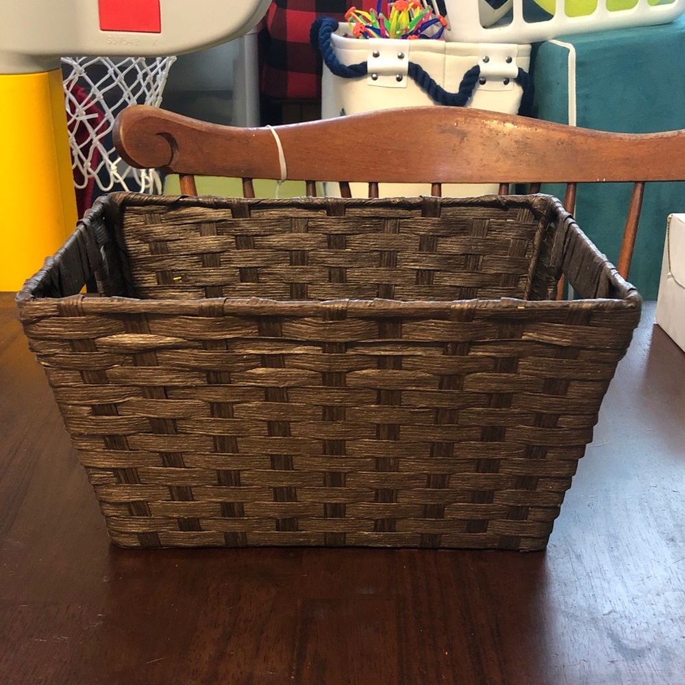 🥤 Woven Storage Basket